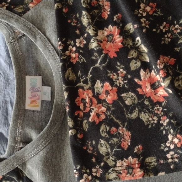 New without tags lularoe Randy - Picture 2 of 2